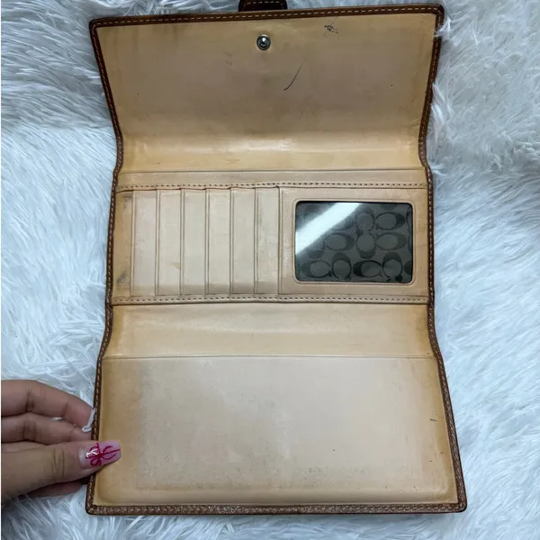 COACH Y2k Two Tone Wallet - Image 4