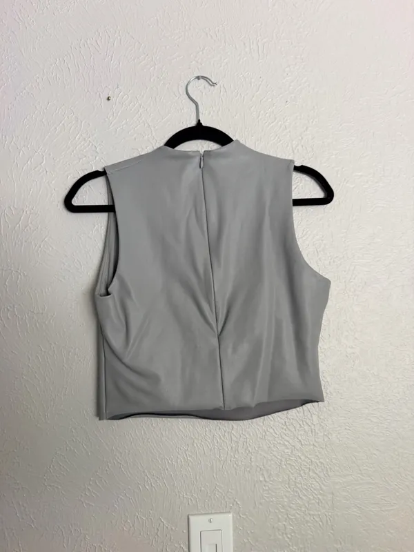 Skims faux leather gray matte sleeveless crop top L - Image 5
