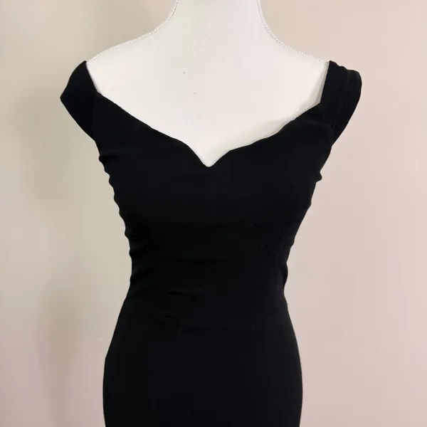 Reformation Black Sweetheart Off Shoulder Smocked Back Midi Dress Womens US 6 - Image 8