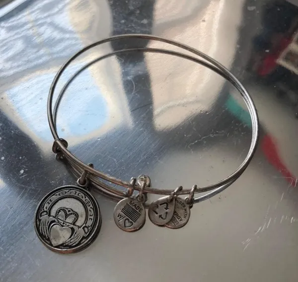 ALEX AND ANI Claddagh Bracelet - Image 2