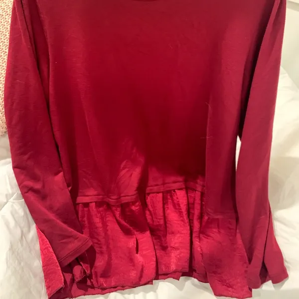 Women’s long sleeve Top Red Size L - Image 2