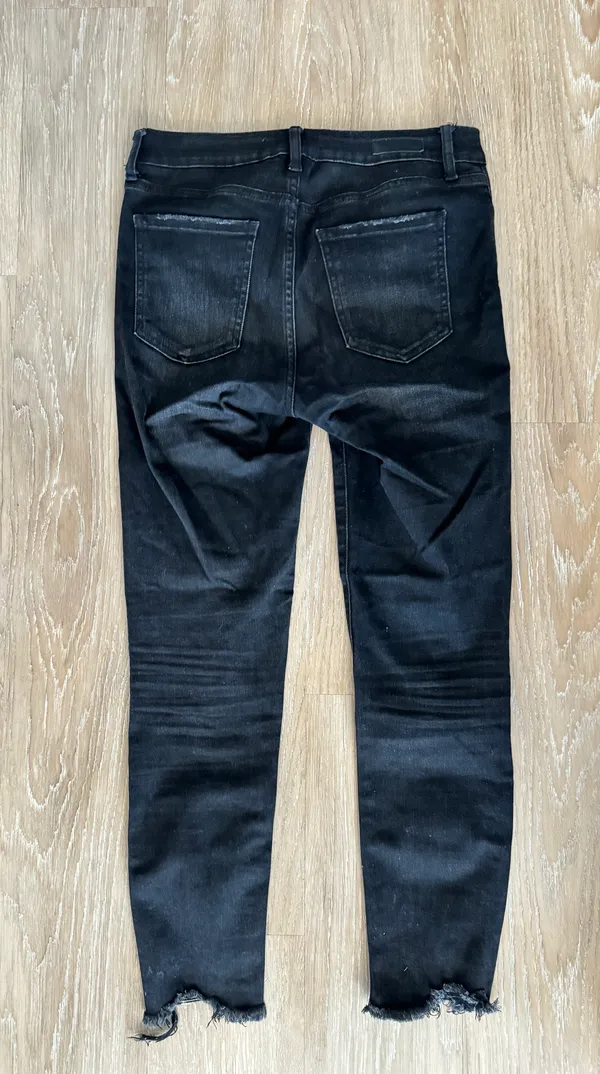 Just USA Black Cropped Slim Straight Leg Jeans - Image 4