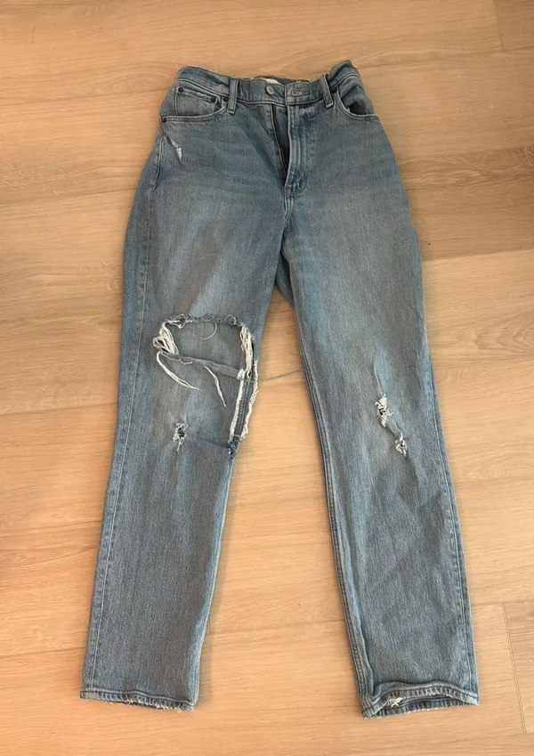 Abercrombie High-Rise Jeans 90s Straight - Image 3
