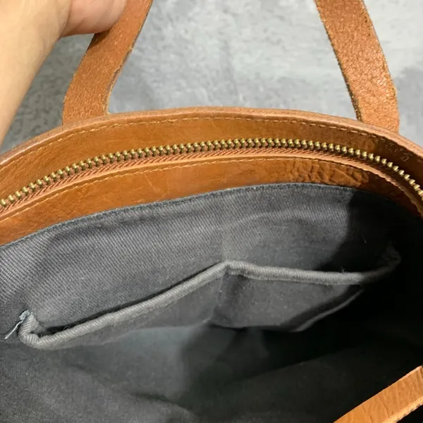 Madewell Transport Tote Bag Womens Medium English Saddle Brown Leather Zip Top‎ - Image 6