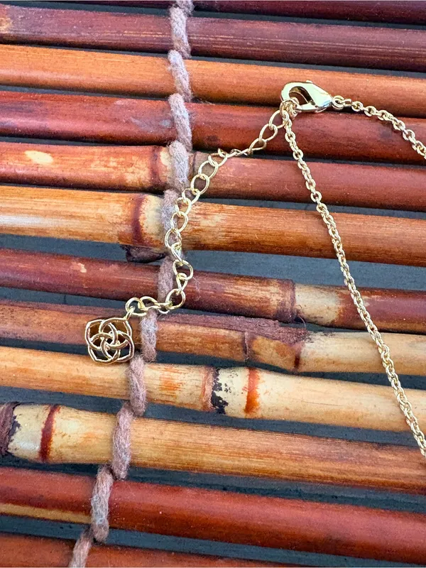 Kendra Scott Gold Oval Pendant Necklace 18”-20” - Image 6