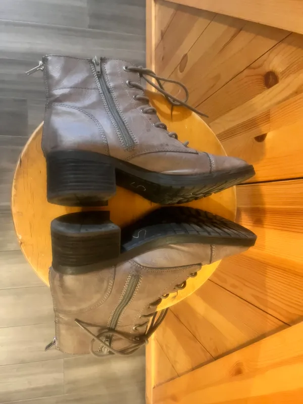 Maurice's Gray Brenda Lace Up Combat Boots Size 8.5 - Image 5