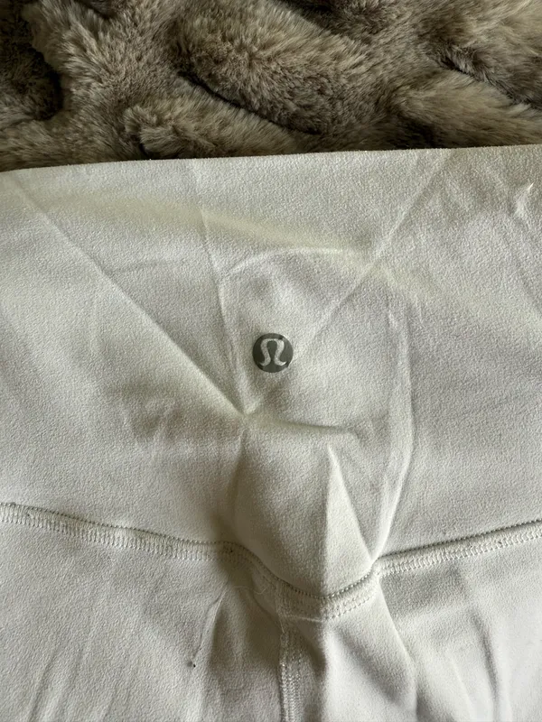 White Lululemon Align Leggings - Image 4