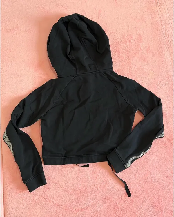 Gymshark Cropped Hoodie Black - Image 3