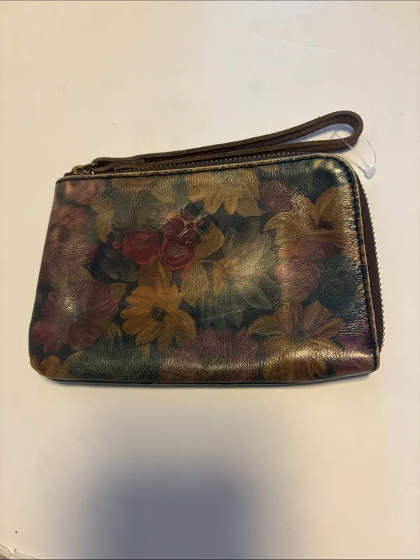 Patricia Nash Mini Wristlet/Clutch Multicolored Floral Leather Design Zip Closur - Image 6