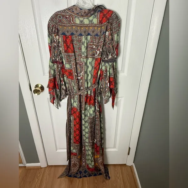 Alice + Olivia Jaylen Mix Scarf Print Handkerchief Sleeve Maxi Dress S - Image 7