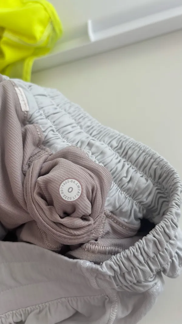 Lululemon shorts  - Image 4