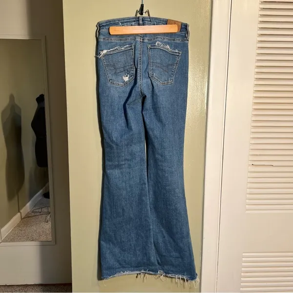 American Eagle Women's Sz 00 Regular Super Hi-Rise Flare Jean Distressed Raw Hem - Image 6