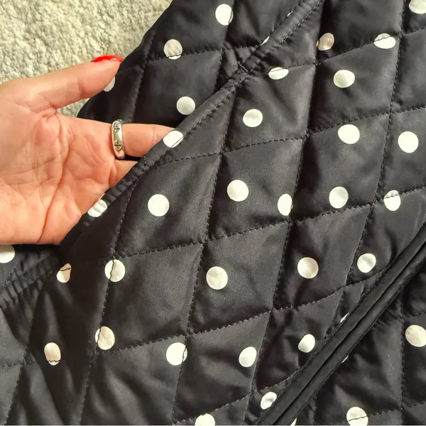 Croft & Barrow Black Quilted Vest with White Polka Dots - Image 3