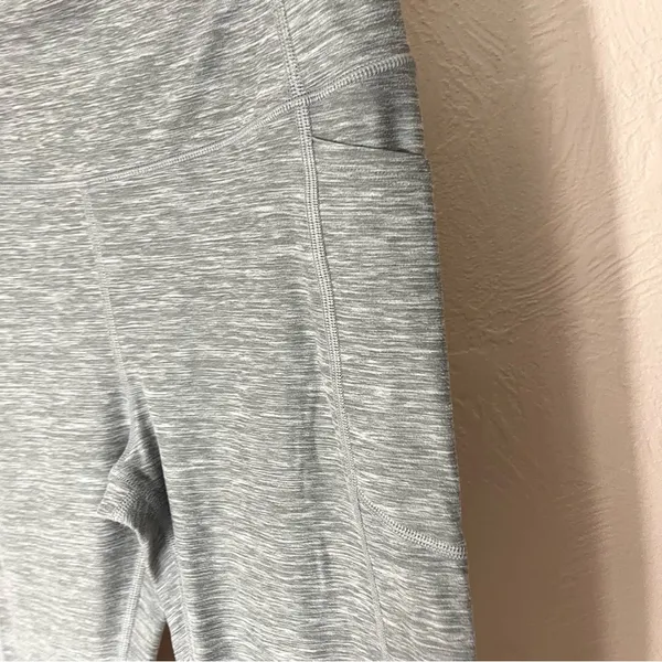 Victoria’s Secret Capri leggings - Image 2