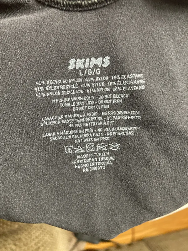 SKIMS Butt Lifting Sculpting Bodysuit L - Image 6