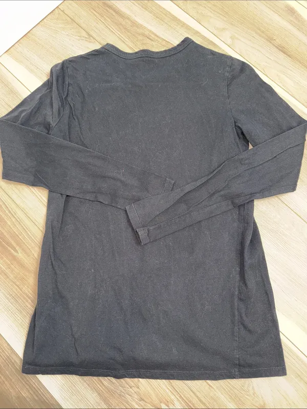 Hatch maternity black long sleeve top crew neck size 1 - Image 4