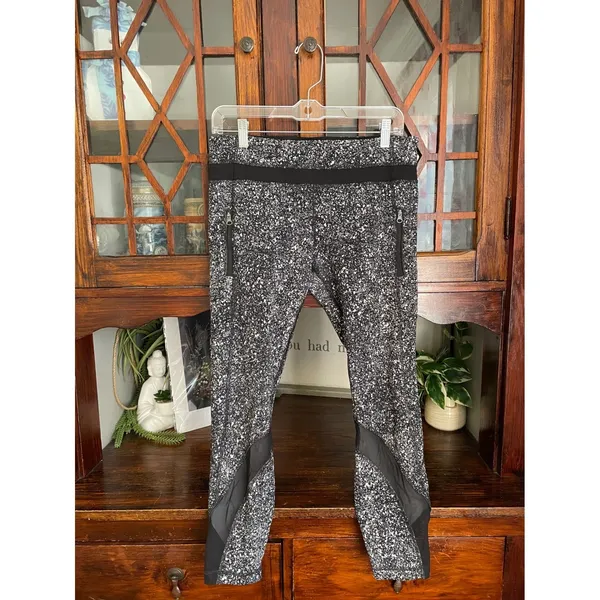 Lululemon Inspire Tight II Leggings Black White Speckle Mesh Panel‎ Size 10 - Image 2