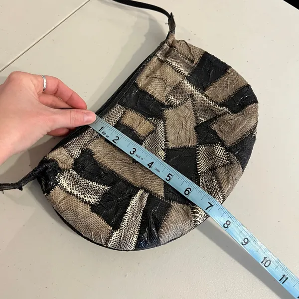 Vintage 90s Snake Skin Leather Small Zip Closure Small Crossbody Bag - Image 12