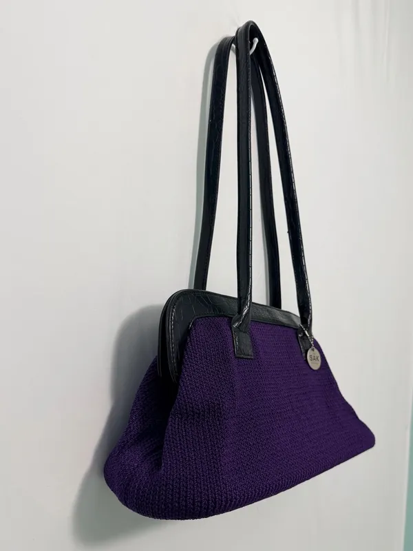 The Sak Original Vintage crochet medium shoulder bag in plum purple - Image 3