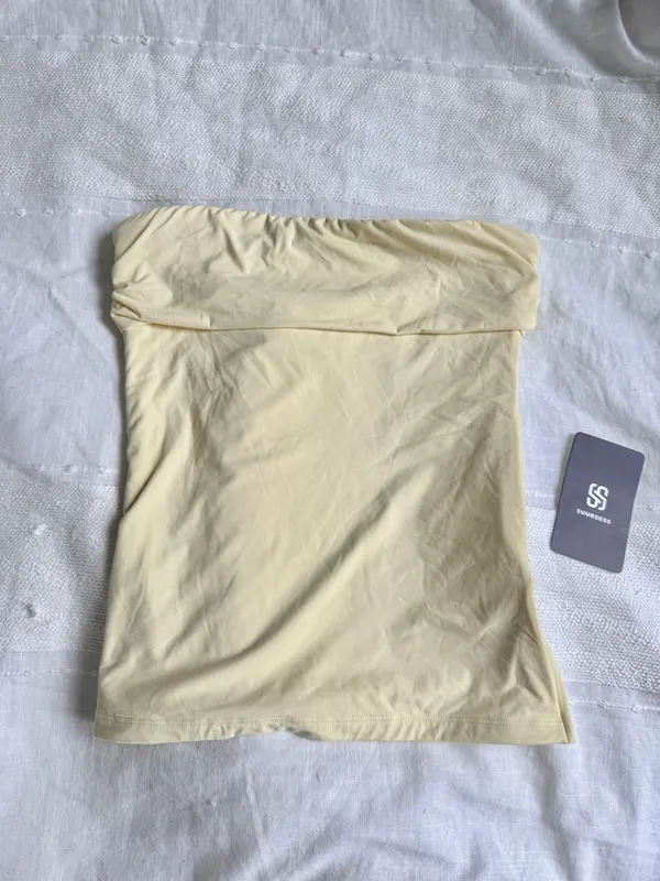 Amazon SUUKSESS Butter Yellow Foldover side split tube top - Image 2