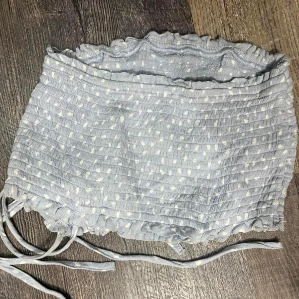 Abercrombie & Fitch blue polka dot halter‎ top Size S - Image 3