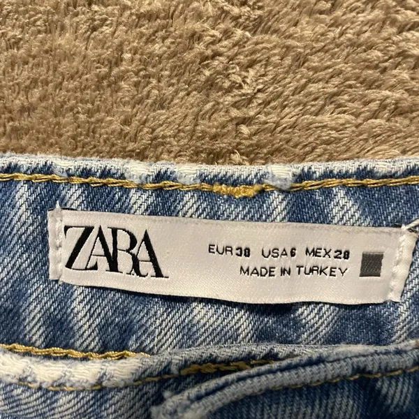 Zara Shorts Women's 6 Mom Jean Denim Cuffed Light Wash Blue High Rise Modest - Image 2