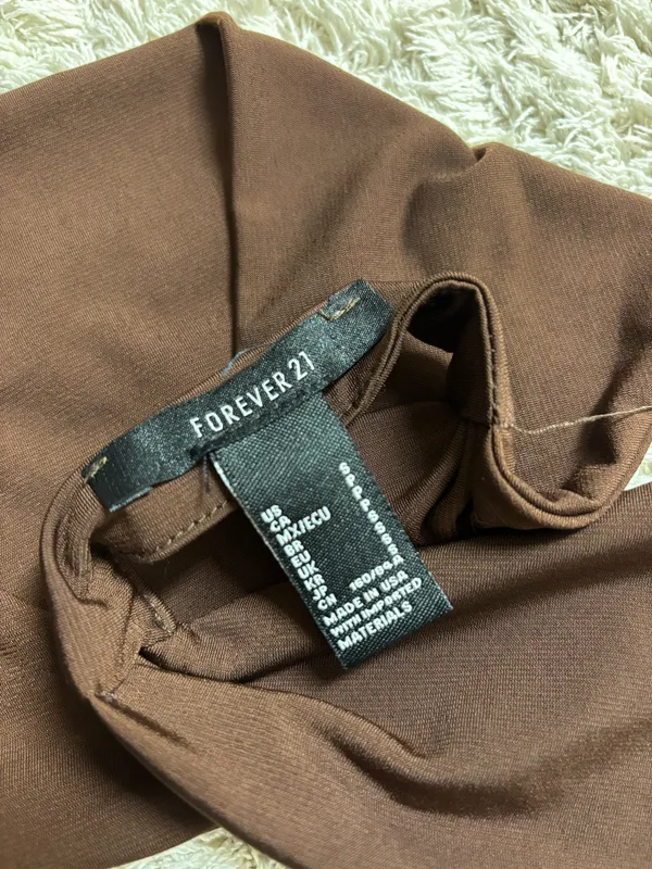 forever 21 cropped halter top - Image 2