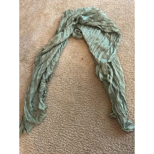 Light scarf green woman fashion - Image 2