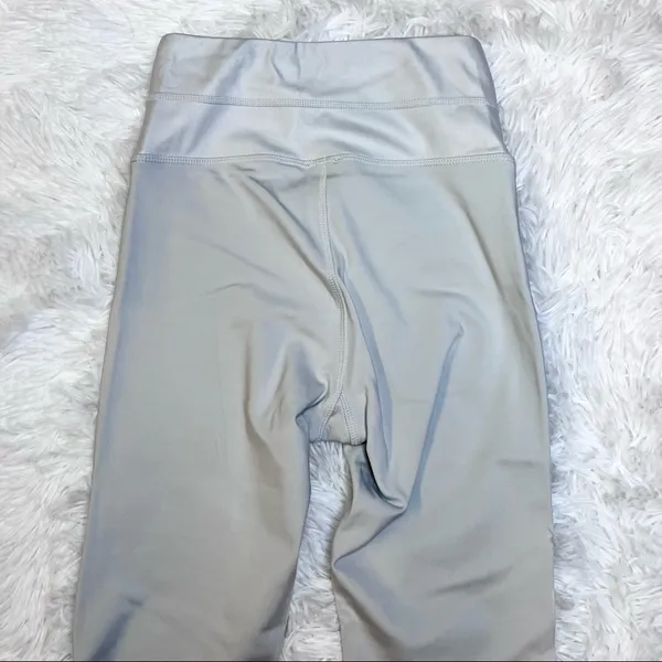 IRIS & INK // REVOLVE High Rise Leggings XS Lunar Rock Grey Athletic NWT - Image 8