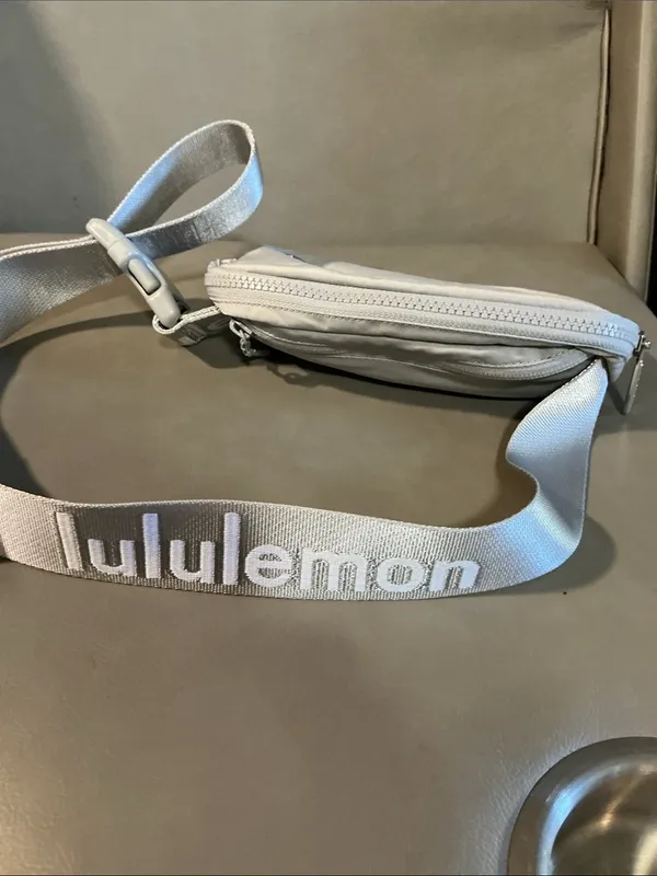 lululemon athletica Light Blue Men's Belt Bag - Image 3