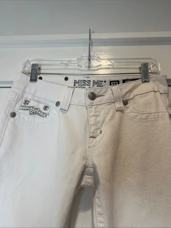 Miss Me White Flared Jeans - Women's Wide Leg Denim size 28. - Image 2