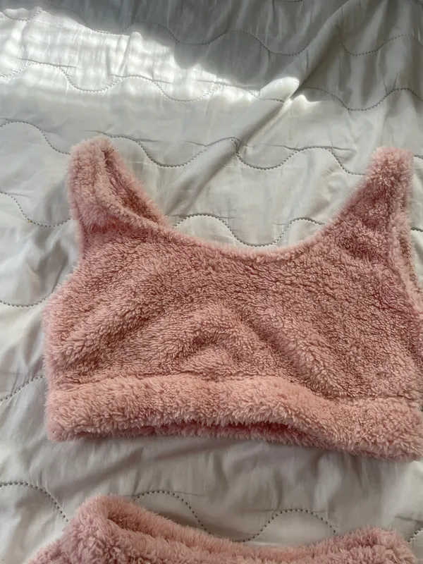 Size Small Furry Short Set Pink - Image 5