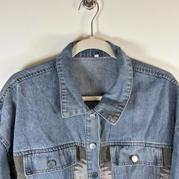 Womens XL‎ Southwestern Aztec Woven Denim Jacket Mixed Media Frayed Hem Blue - Image 2