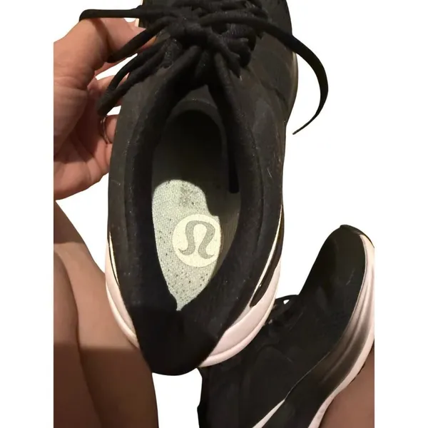 Lululemon Blissfeel 2 Running Shoes – Women’s Size 6 - Image 11