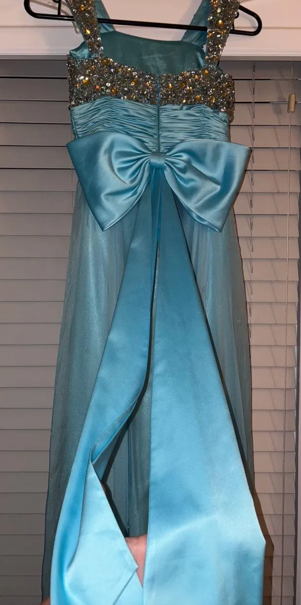 Gown - Image 5
