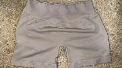 Grey/tan gym shorts Gray Size M - Image 4