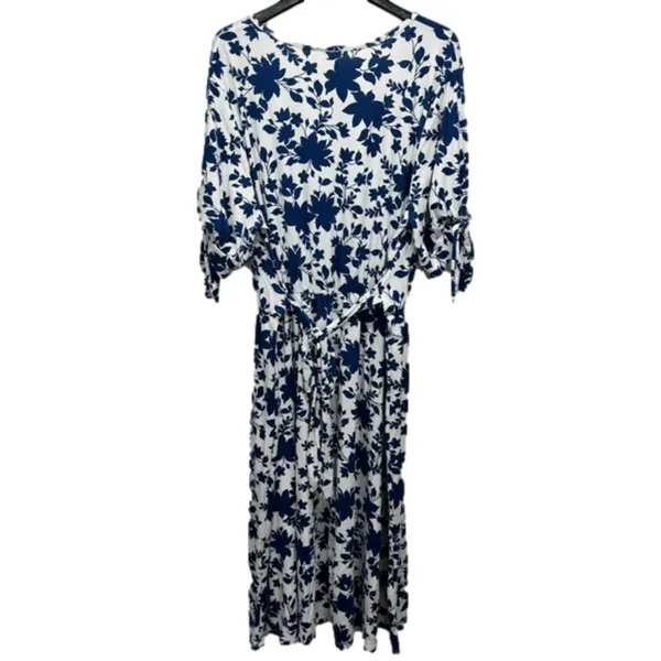 Navy and White Floral Knit V Neck Short Sleeve Dress by Acting Pro Size 1X - Image 8