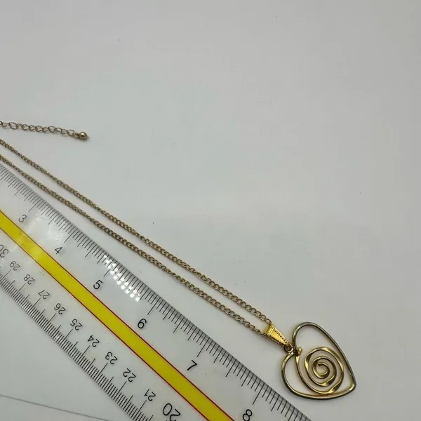 Gold tone heart swirl pendant necklace - Image 8