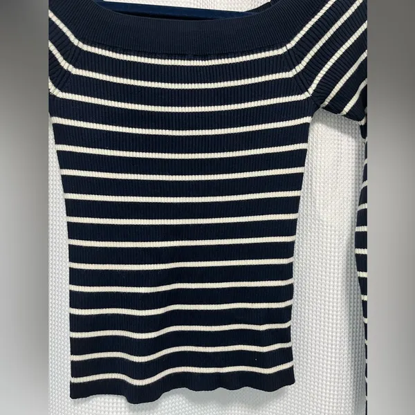 Abercrombie & Fitch Navy and White striped off the shoulder sweater - Image 3