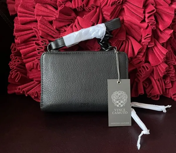 Gilli Leather Wallet-On-Chain crossbody NWT - Image 3
