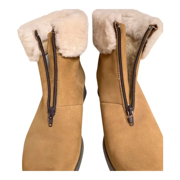 La Canadienne Evitta Genuine Shearling-Lined Waterproof Bootie Size 9.5M - Image 7