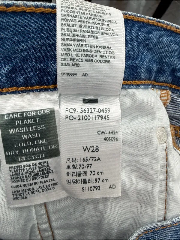 NWT Levi’s 501 High Rise Shorts Blow Big Horns Distressed W 28 - Image 7