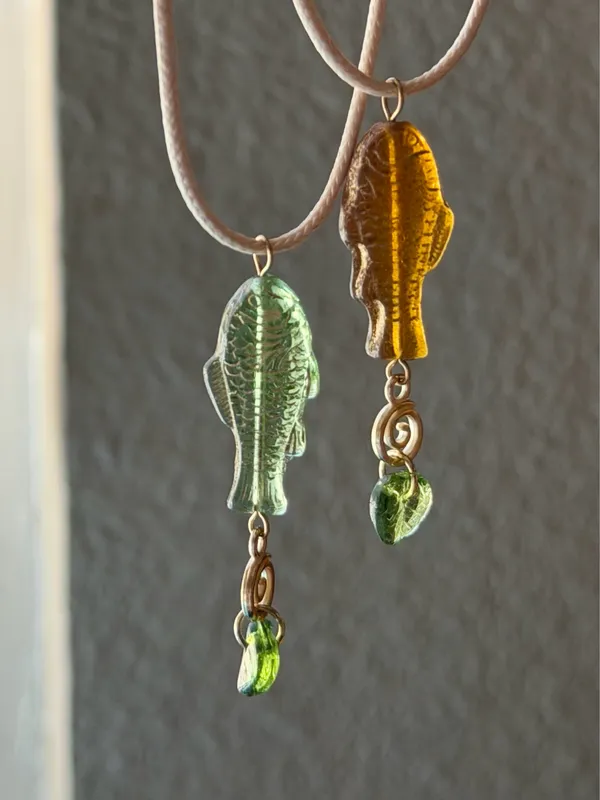 Handmade quality Czech glass amber fish boho funky necklace🌀🐟💙 - Image 6