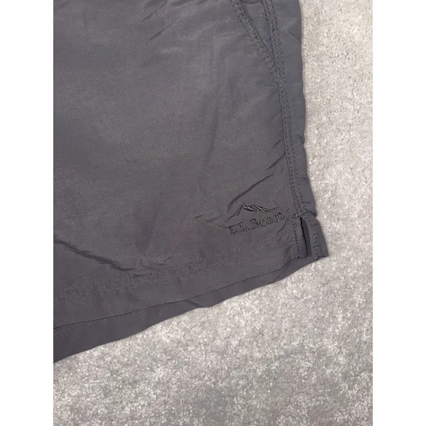 ll bean Women's Supplex Belted Shorts Medium‎ Nylon - Image 2