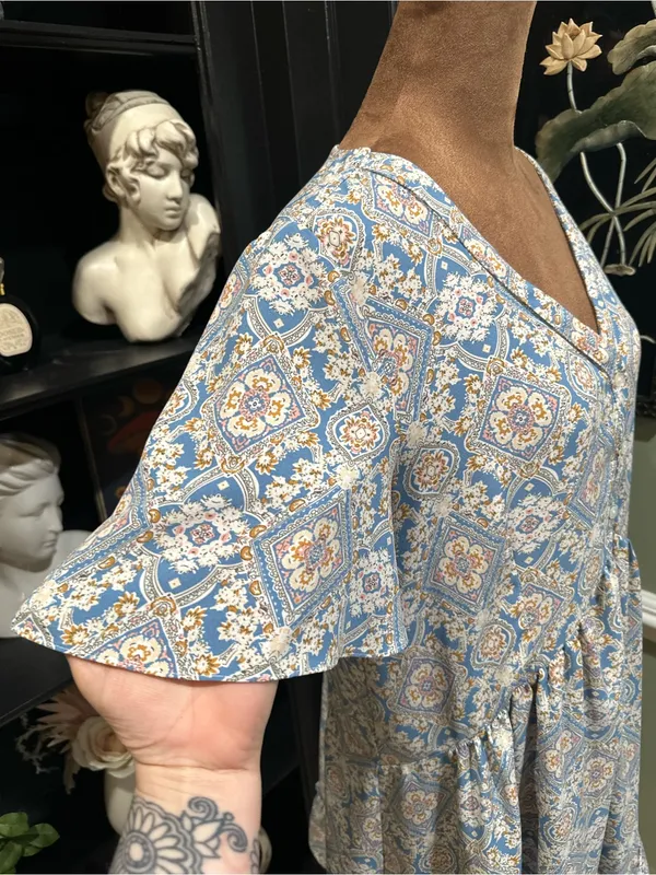 Hailey & Co Blue Floral Button‑Down Flirty Dress – Size Small - Image 9