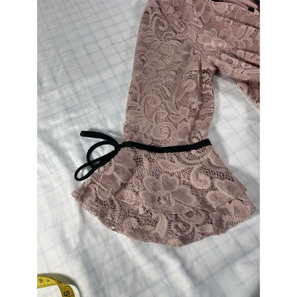 Onyx Apparel Women’s Lace Blouse L Pink/Black Pearl V-Neck Bell Sleeve 20195CM - Image 10