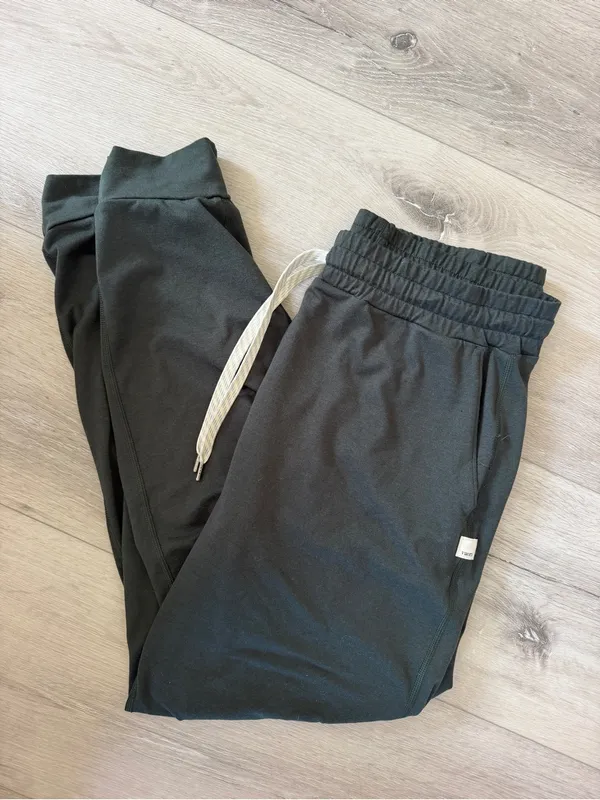 Vuori Jogger - Medium Tall - Image 2