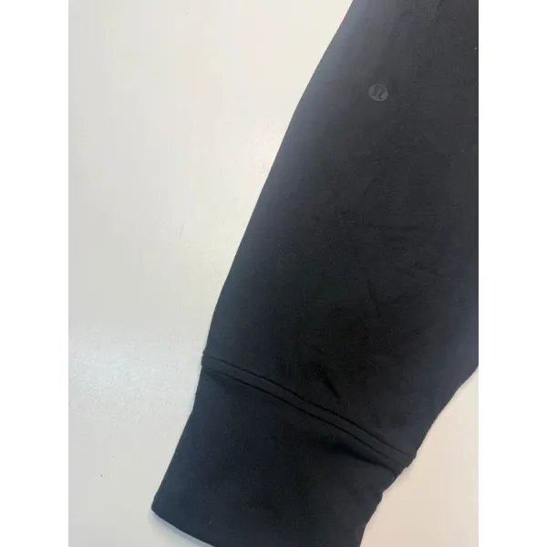 Lululemon Pants women size 2 - Image 3