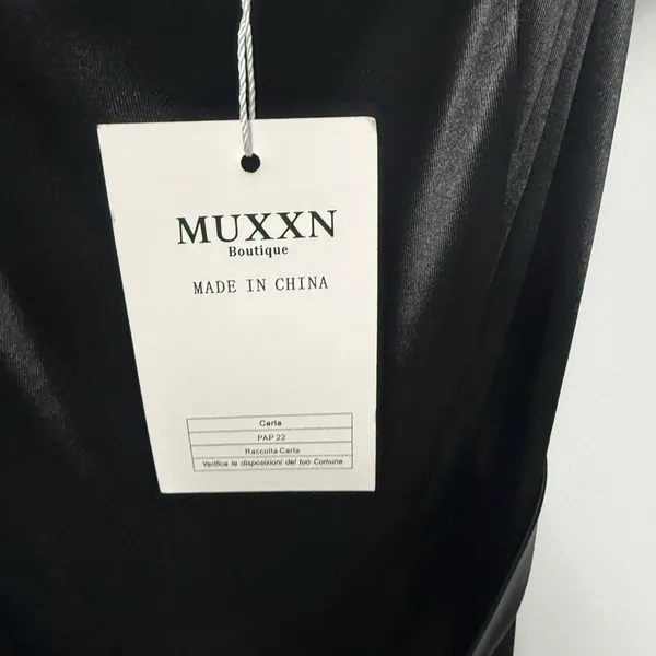 Elegant Strapless Black Dress Size XXL - Image 4