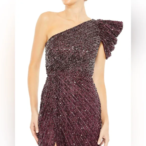 Mac Duggal 5622 Blackberry Sequin Embellished‎ Puff One Shoulder Gown Size 0 - Image 2